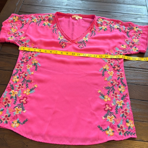 Pink Embroidered Mexican Style Too Shirt Sz Small - Picture 5 of 9